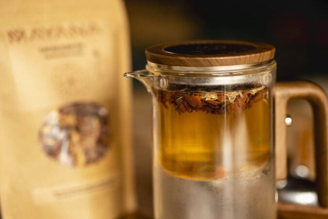 Cacao Husk Tea Steeping